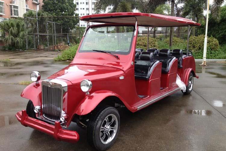 在道路和交通條件許可的情況下，車輛應保持穩定的行駛速度