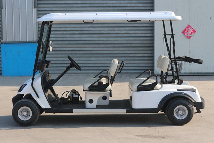 紅色儀表盤透射照明，電子脈沖傳感器的車速里程表，整體控組合儀表，裝有多功能指標器