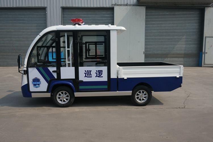 六座電動巡邏車外形采用轎車式設計，游艇玻璃鋼車身材料，等離子汽車專用環保烤漆，線條流暢，新穎美觀