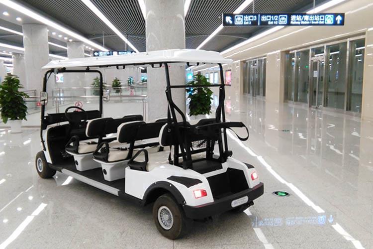 6座電動高爾夫車性能卓越、外觀設計新穎、乘坐舒服安全，是您便捷的短途交通工具