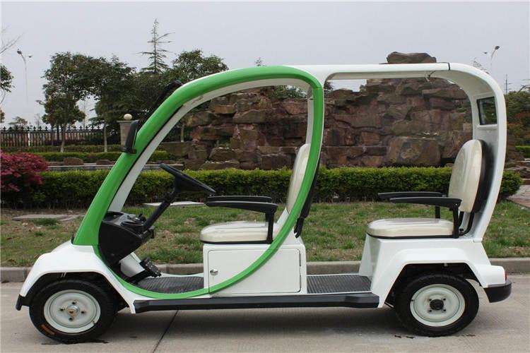 經(jīng)常檢查山東電動觀光車發(fā)動機(jī)艙內(nèi)的機(jī)油、剎車油、防凍液有沒有變質(zhì)、是否充足，應(yīng)該定期進(jìn)行更換