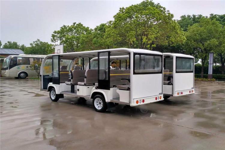 山東電動觀光車懸掛系統的緊固螺栓應每3個月檢查1次，發現有松動的須按要求極時的緊固好