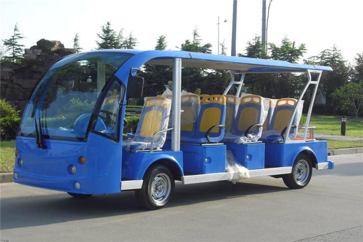 山東電動觀光車的后橋主減速器潤滑油須要每年更換1次；并須經常檢查是否有漏油現象