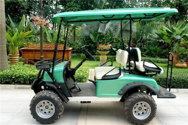 山東電動觀光車的后制動殼制動蹄片間隙的調整：先將后輪離地，再將制動殼上的調整棘輪逆時針撥至輪胎不能用于手轉動后，再把棘輪順時針撥至用手轉動輪轂無拖剎現象為準